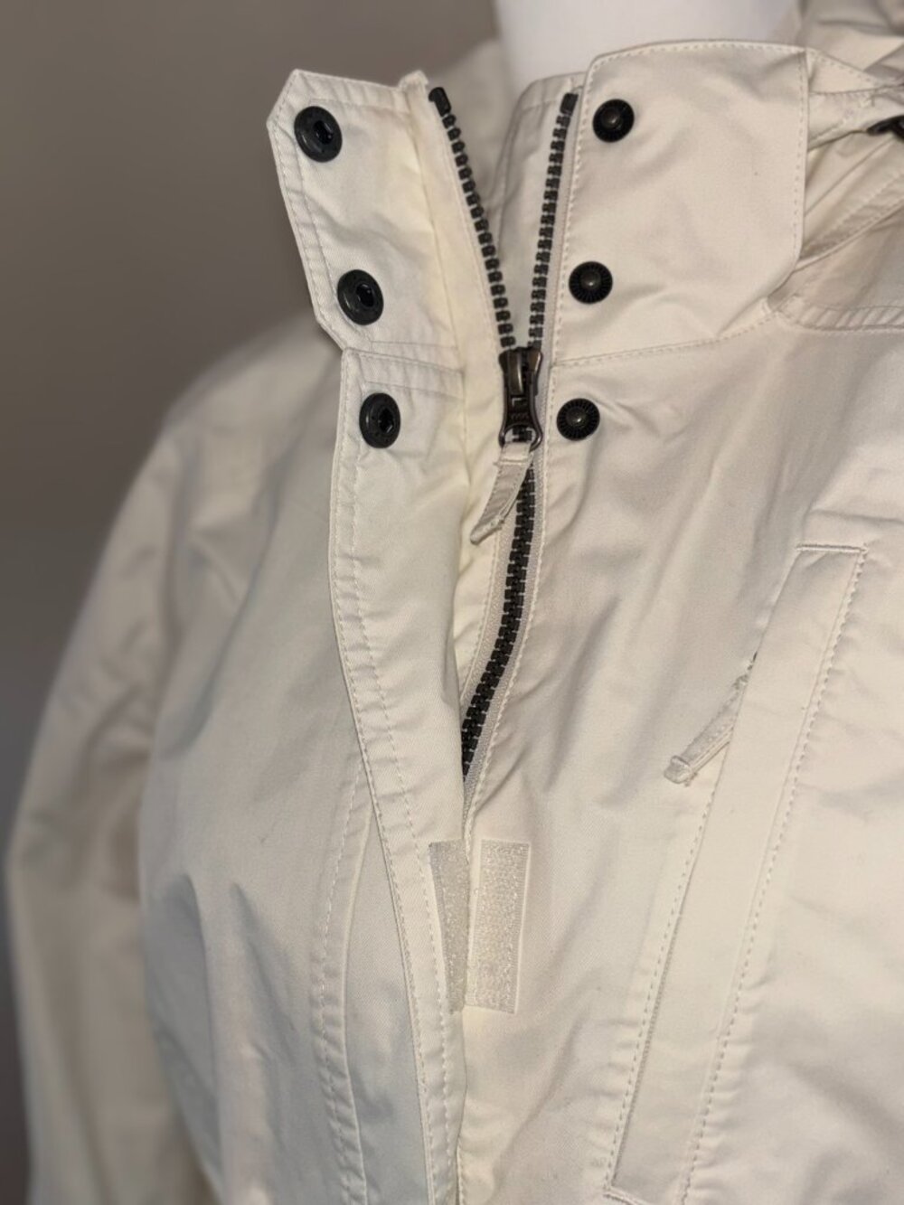 Eddie Bauer-WeatherEdge Jacket. White. - Picture 6 of 14